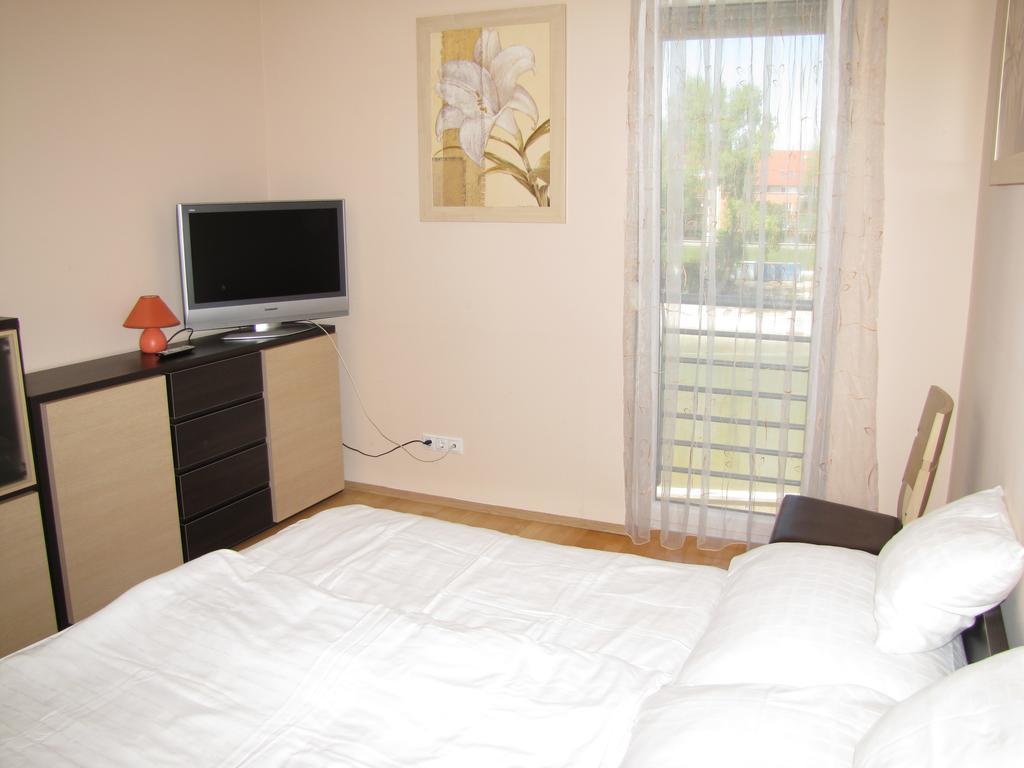 Dunalux Apartman Győr Camera foto