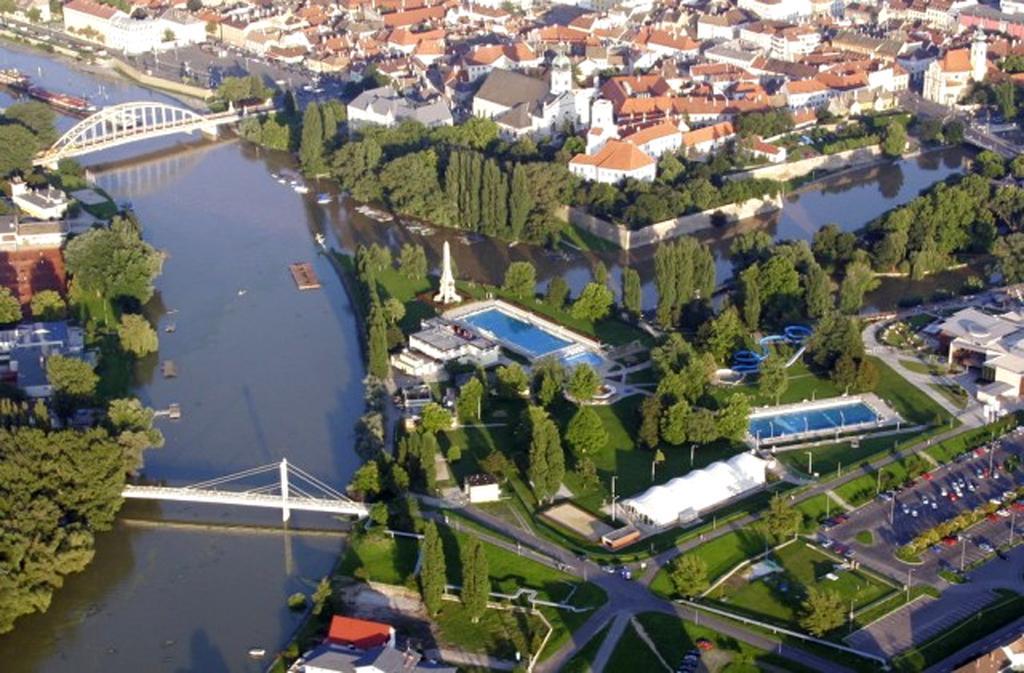 Dunalux Apartman Győr Camera foto